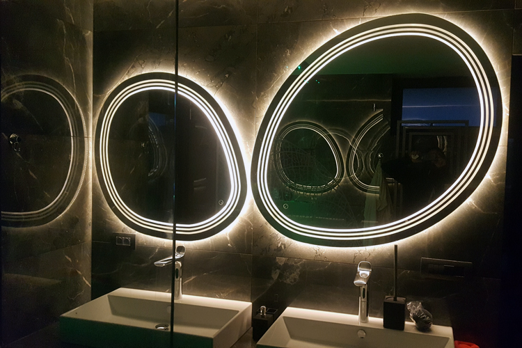 Ogledala po meri detajl