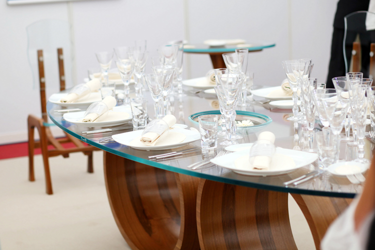 Pohištveno steklo detajl